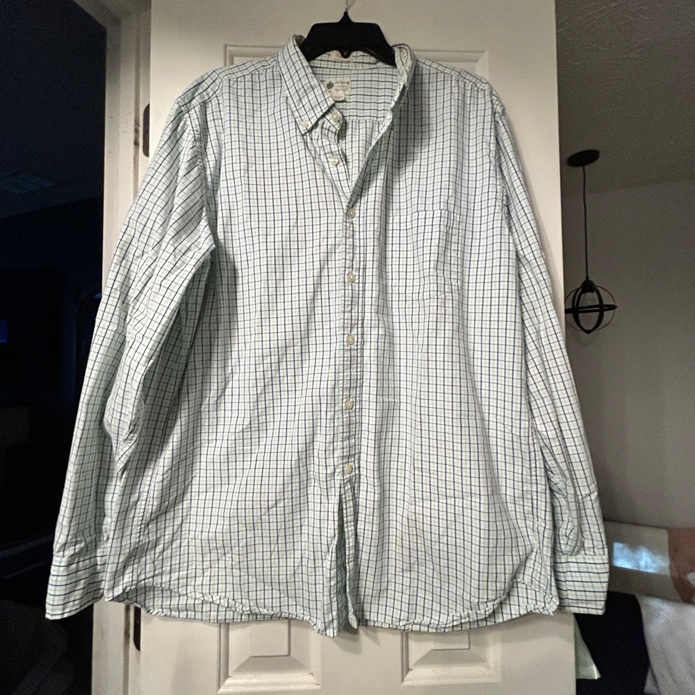 Men’s J Crew Tailored Fit Plaid 100% Cotton Button Down Shirt